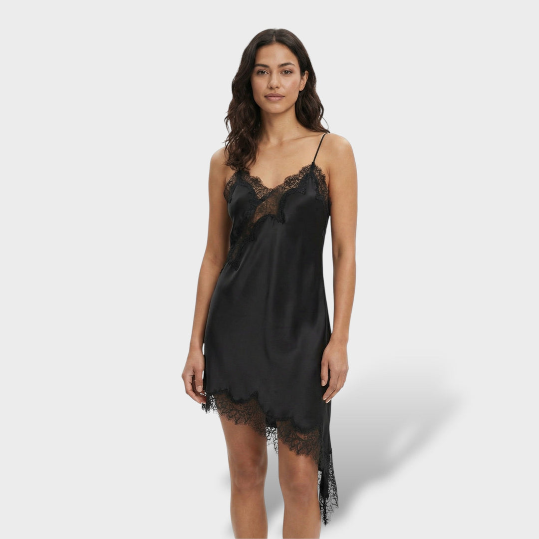 Robe Mini Dentelle Dos Nu