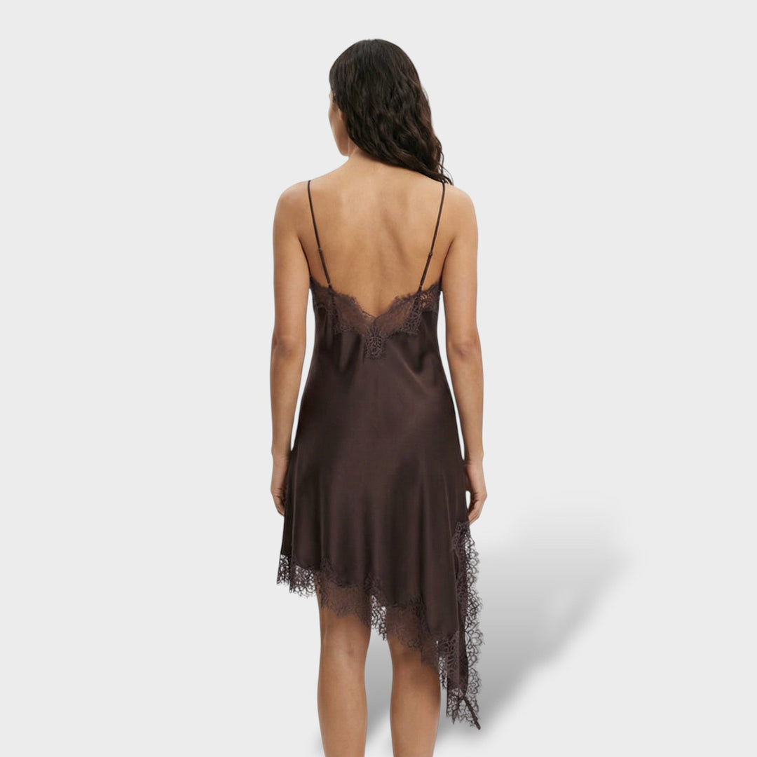 Robe Mini Dentelle Dos Nu