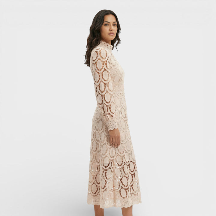 Robe Midi Dentelle Col Haut