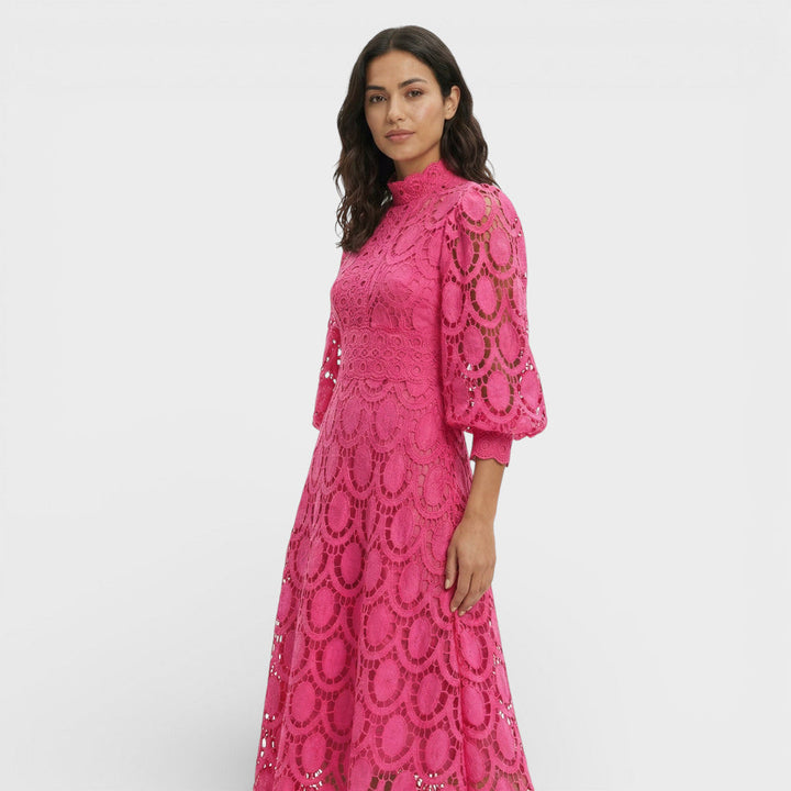 Robe Midi Dentelle Col Haut