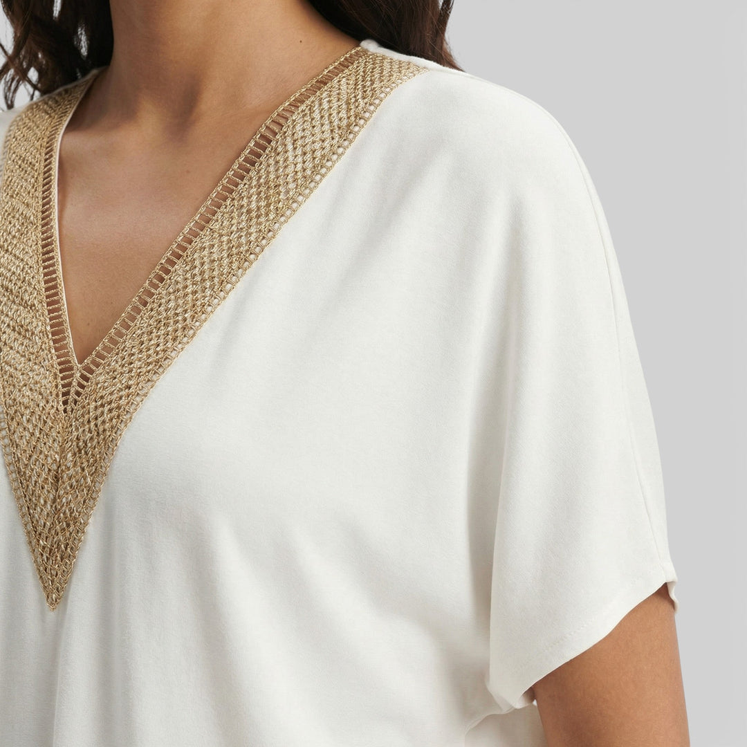 Robe Décolleté V Coupe Flatteuse
