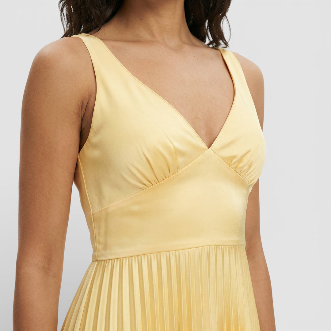 Robe Maxi Plissée Décolleté V