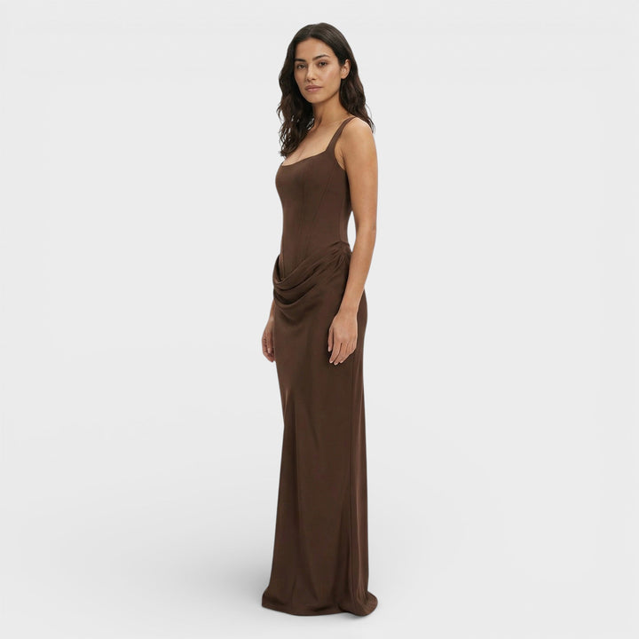 Robe Longue Dos Ouvert Élégante