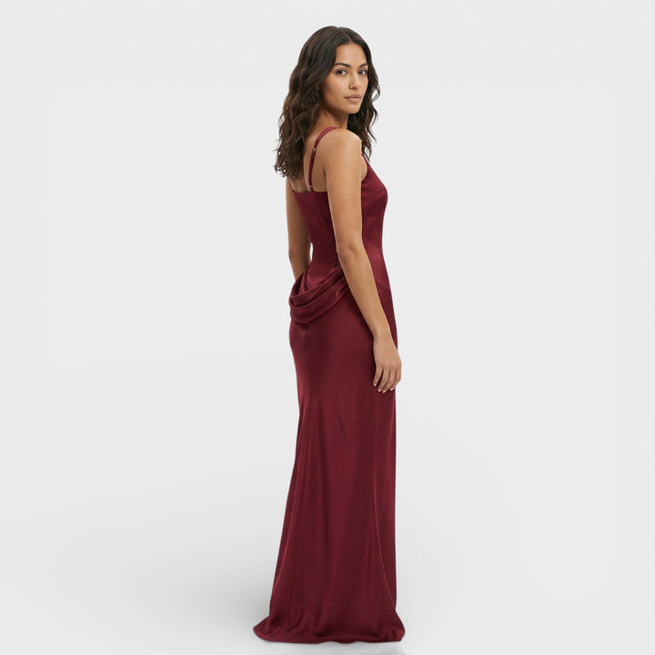 Robe Longue Dos Ouvert Élégante